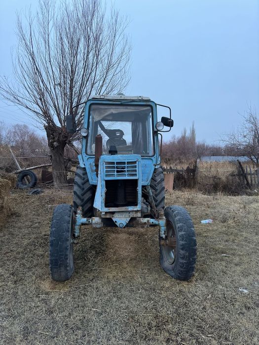 Трактор Беларус 80