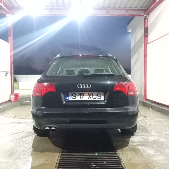 Audi A4 b7     .