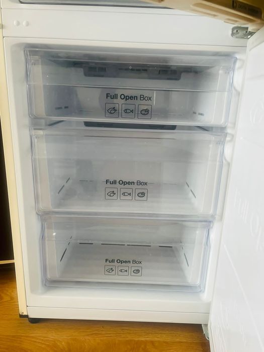 Холодильник марки Самсунг