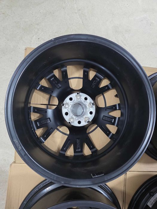 Jante 18 BMW G30 G31 G20 G21 G22 G23 Audi A4 A6 Q3 5x112 et30 8J