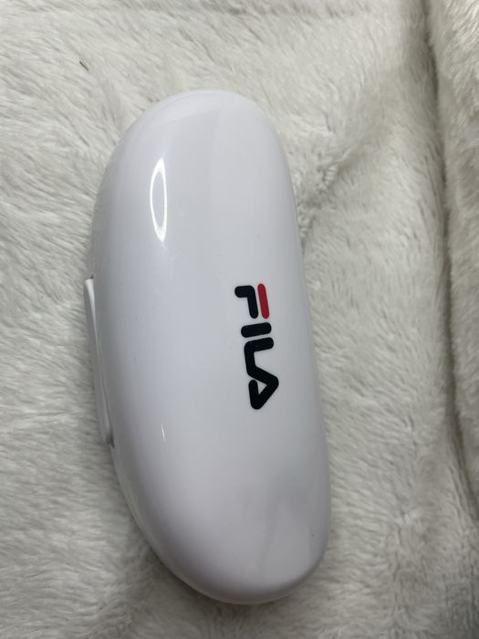 Оригинални дамски слънчеви очила FILA – с калъф