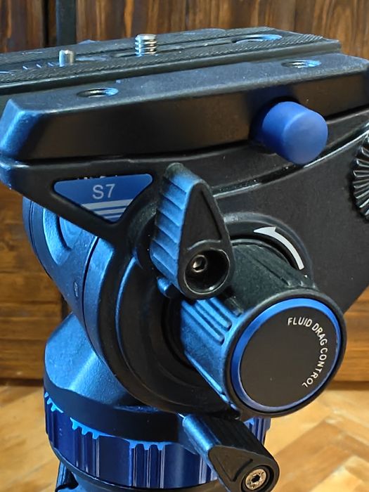 Cap Fluid video Benro S7 + Monopied Benro A38FD