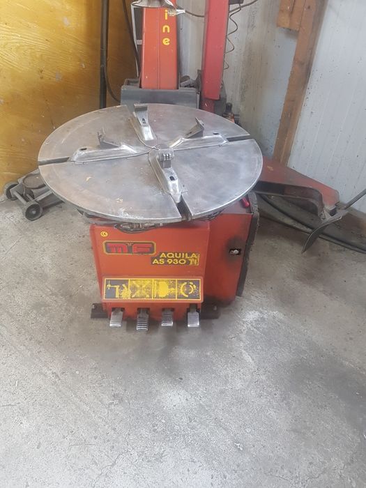 Продавам монтаж машина за гуми