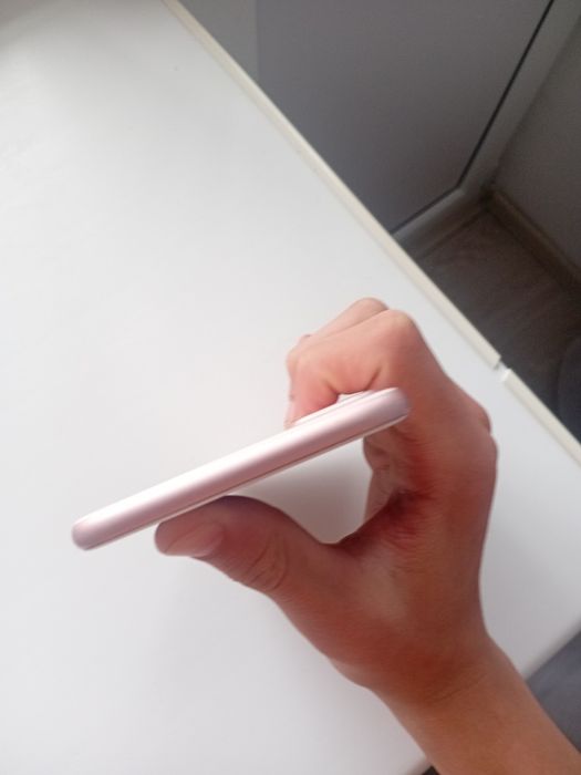 Продаюу Аифон 7+