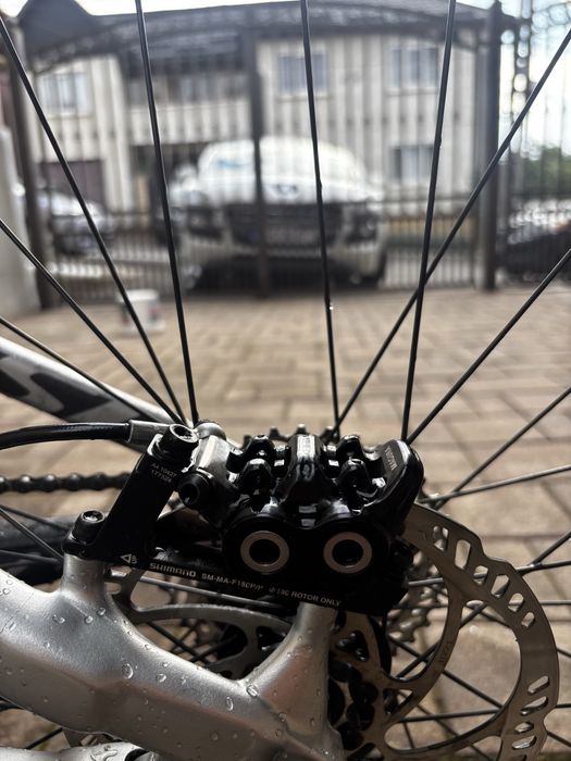 Bicicletă specialized în grii