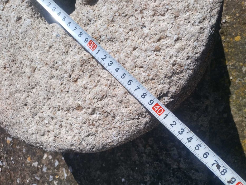 Каменна мелница добро състояние