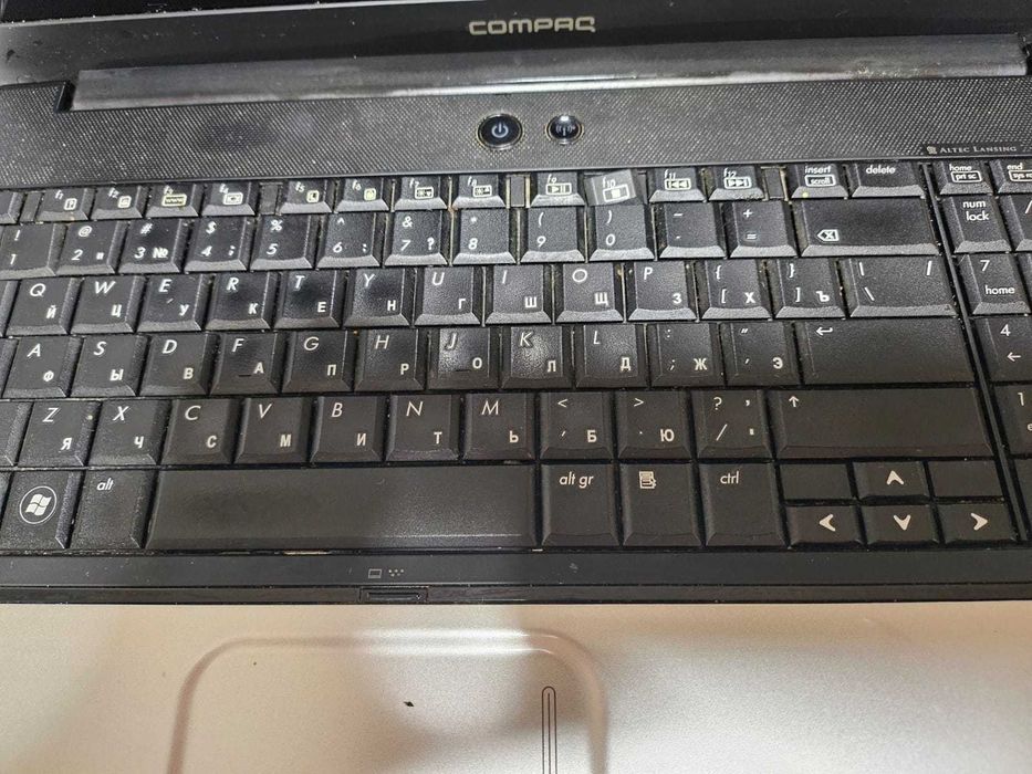 Ноутбук HP Compaq (не включается)