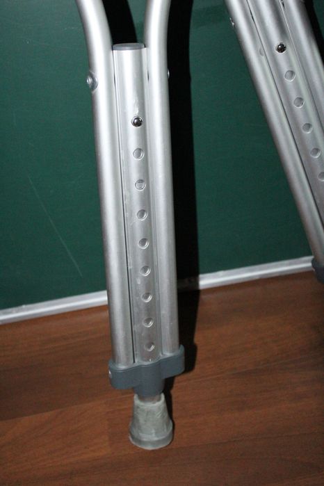 Детские Костыли б/у самовывозом