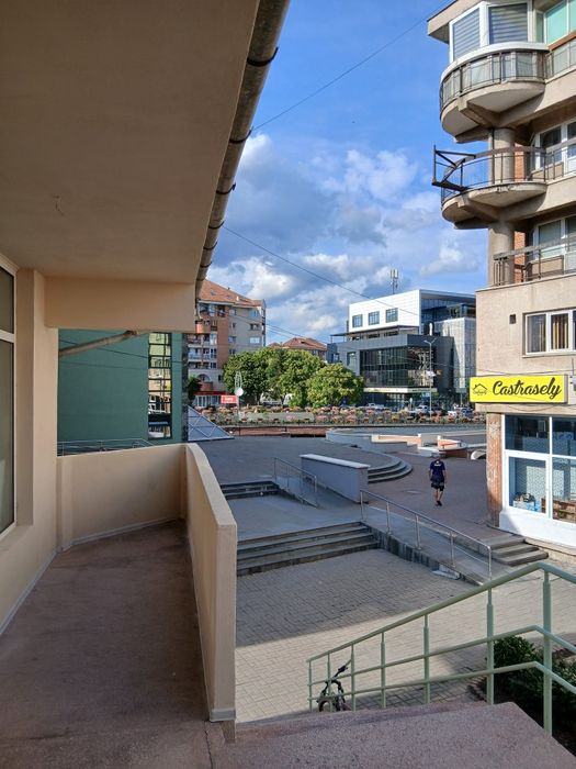 Inchiriez Spatiu Comercial in Centru ,20 mp