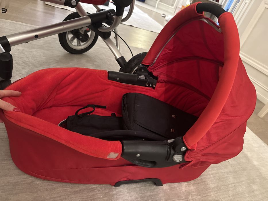 Коляска Queen шикарная!