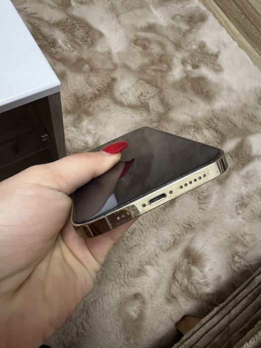 Vand iphone 12 pro max