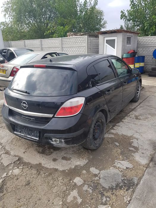 Usa fata dreapta /Usa spate dreapta/Usa fata stanga/Usa spate stanga / Haion Opel Astra H Hatchback