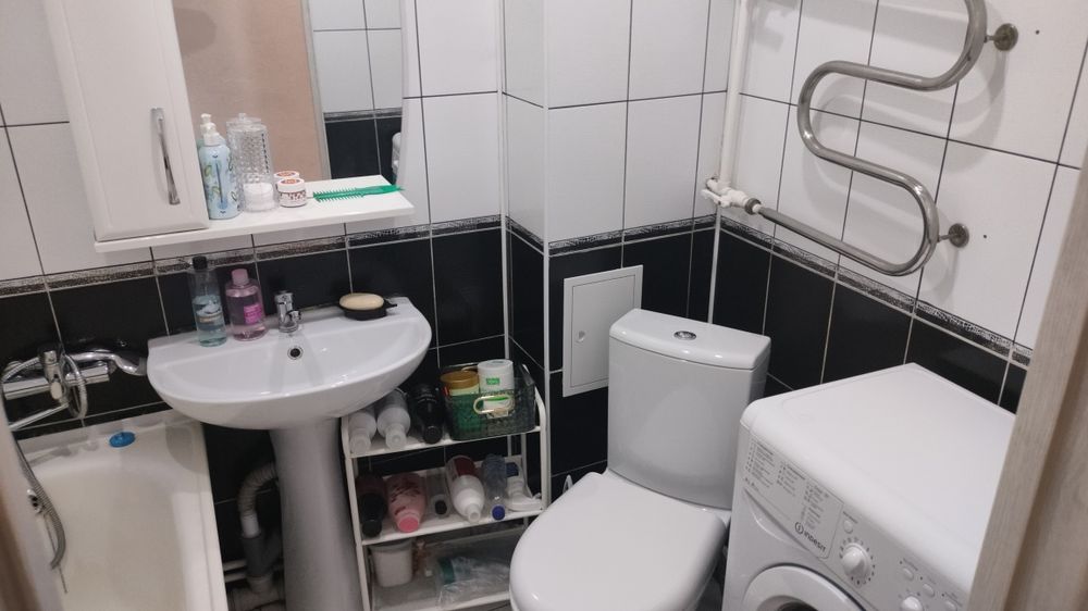 Продается 2х комнатная квартира, центр.