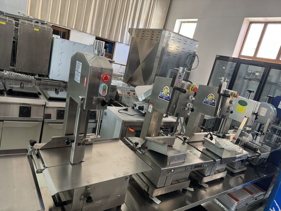 Suyak kesadigan aparat muzlatilgan gusht kesadi