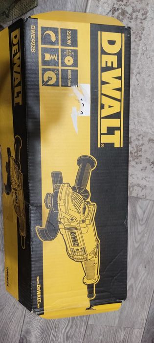 Болгарка Dewalt 230mm