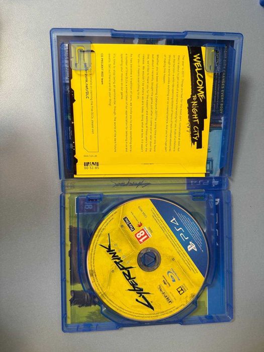 Cyberpunk 2077 — диск для PlayStation 4 с подарком