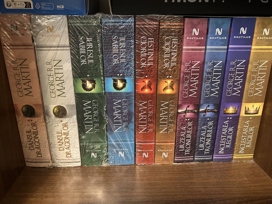Set complet Cântec de Gheață și Foc (Game of Thrones) - 8 volume, NOI