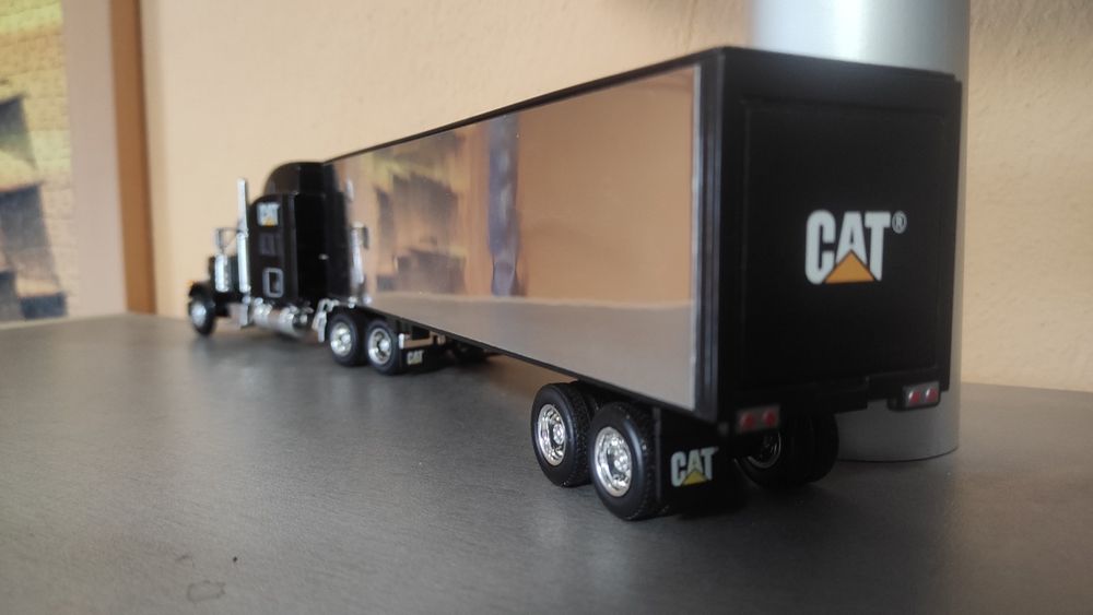 Метални модели мащаб 1:50