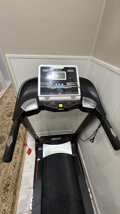 Беговая дорожка genau evolution M800