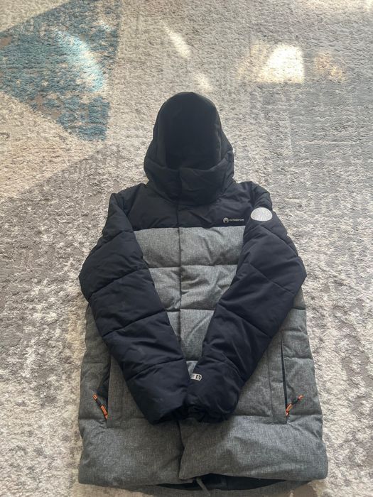 Куртки  3000 тг за одного