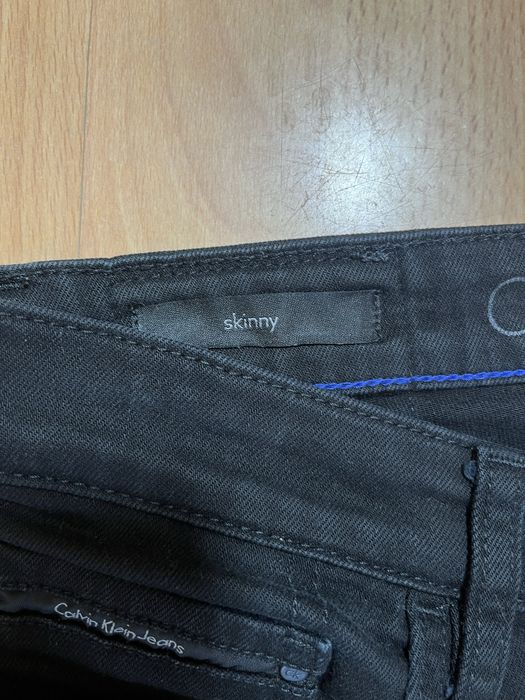 Calvin Klein Skinny Stay Black размер W33