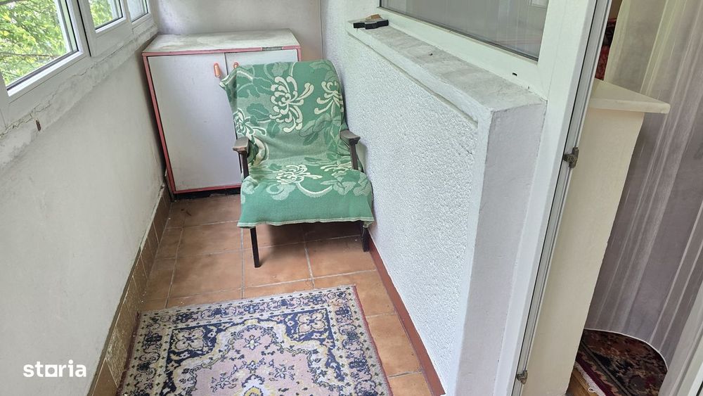 Vand apartament cu 3 camere decomandat in Deva, George Enescu etaj 1,