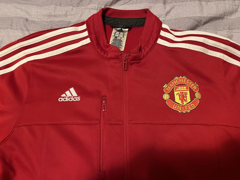 Горнище Манчестър Юнайтед