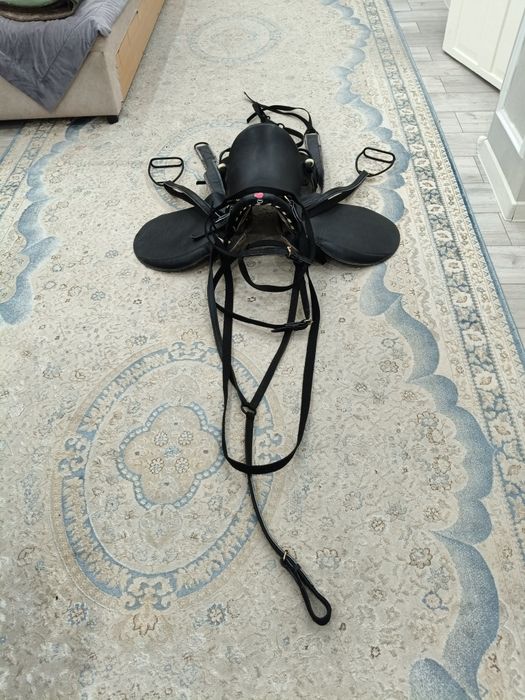 Седло для лошадя