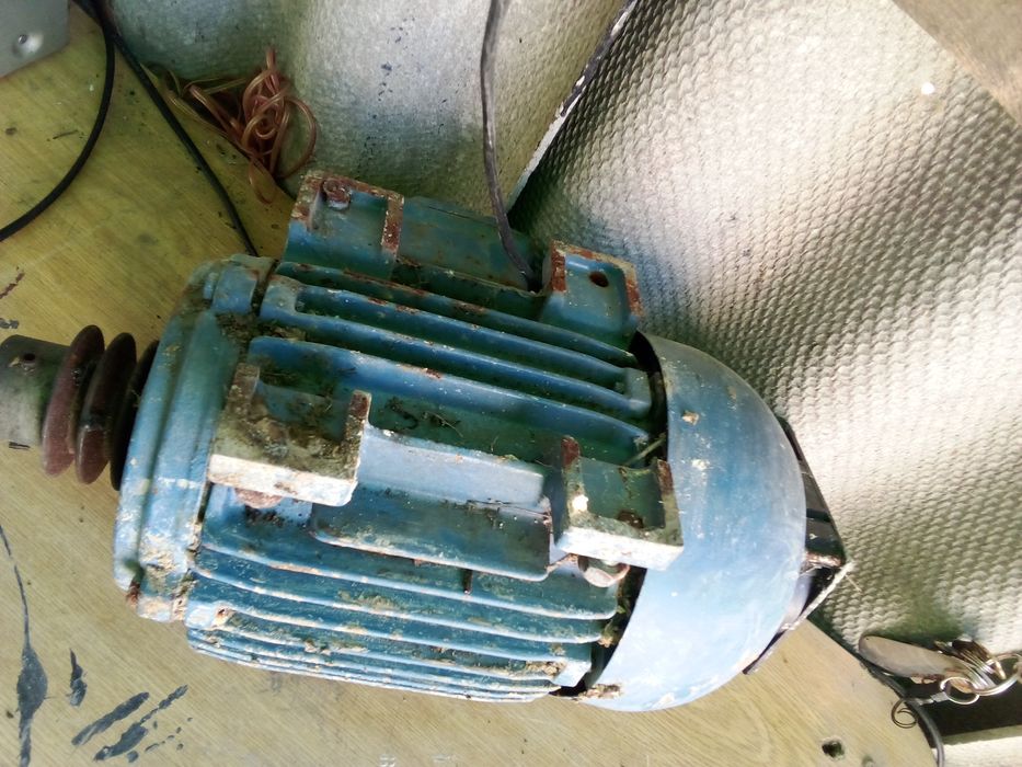 Электродвигатель