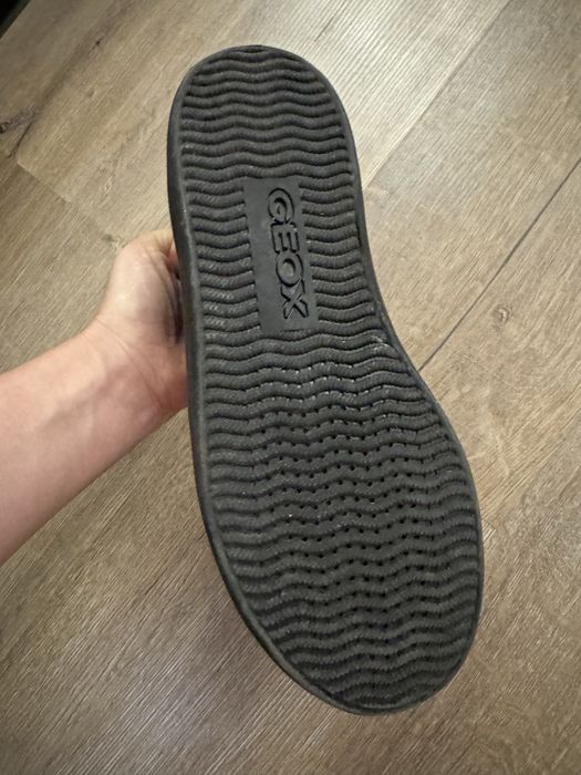 Продам ботиночки Geox 34 р-р