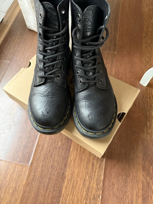 Dr.Martens боти