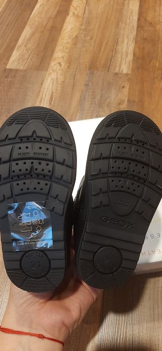 Нови зимни боти за момиче Geox, 21н