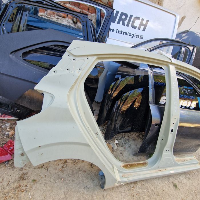 Hyundai i10 3   2021 колонка,заден десен калник,праг 2бр.