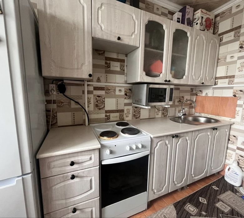 Продам кухонный гарнитур !