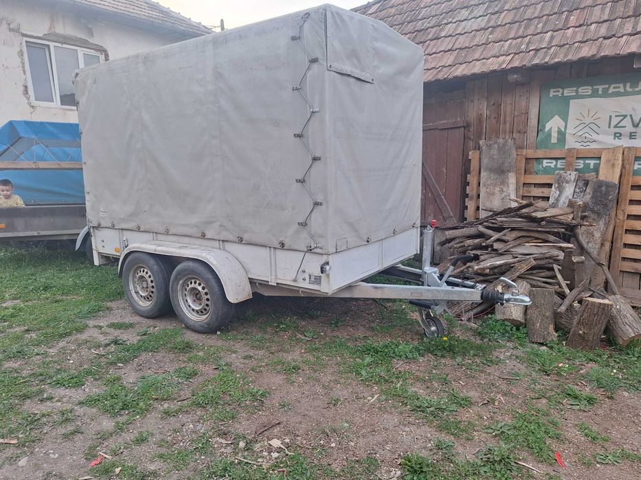 Remorci de vanzare