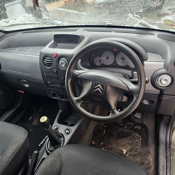 Citroën Berlingo 1.4 90k.s бензин. 2006г
На части само.