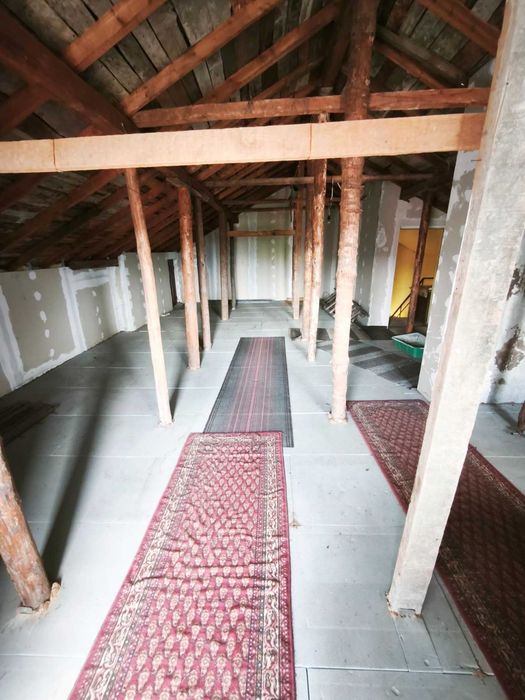 Продавам масивна къща в гр. Перник кв. Байкушева махала