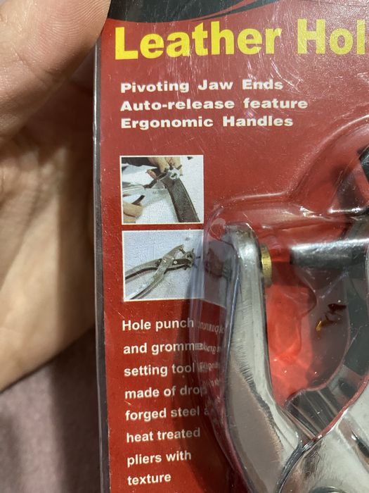 Clește de facut gaură la curea