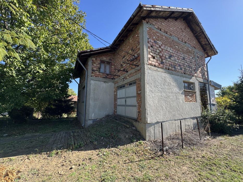ЕКСКЛУЗИВНО! ЕРА Дръстър предлага за продажба, двуетажна къща в село П