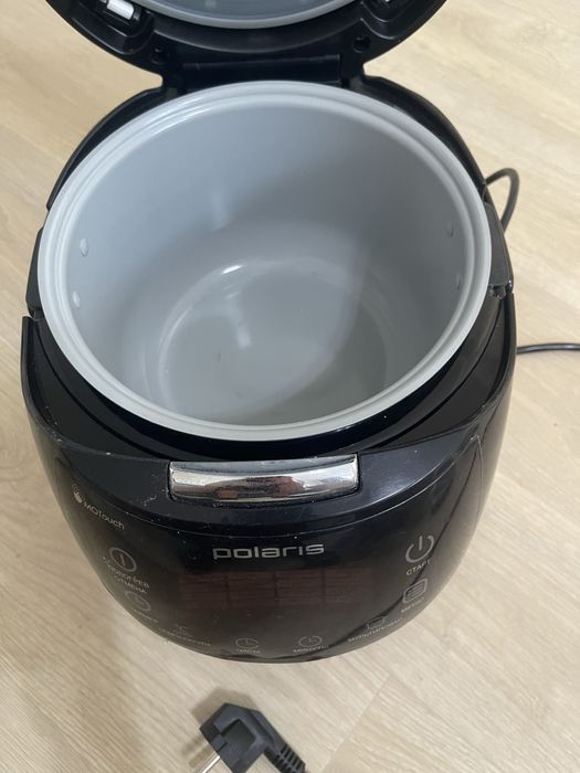 Мультиварка Polaris  PMC 0517AD