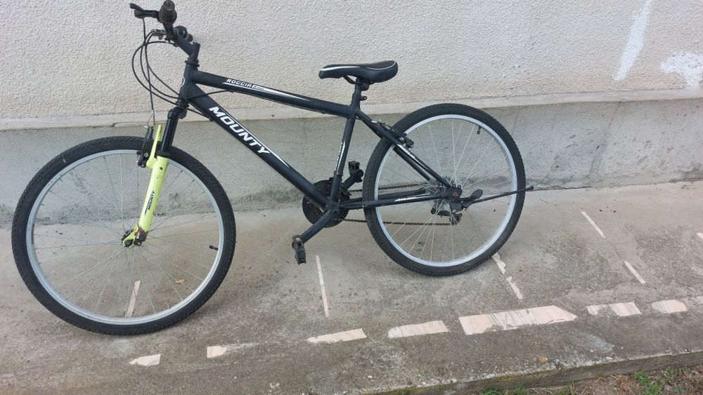 Vand bicicleta copil varsta 11-16 ani, putin folosita