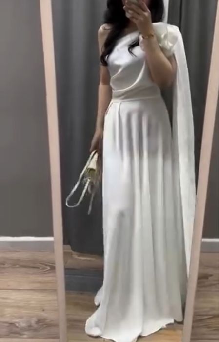 Продаются платье