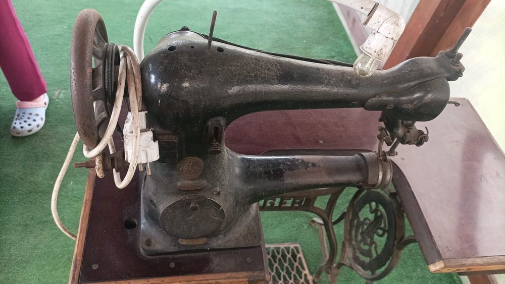 Masina de cusut Singer TradeMark