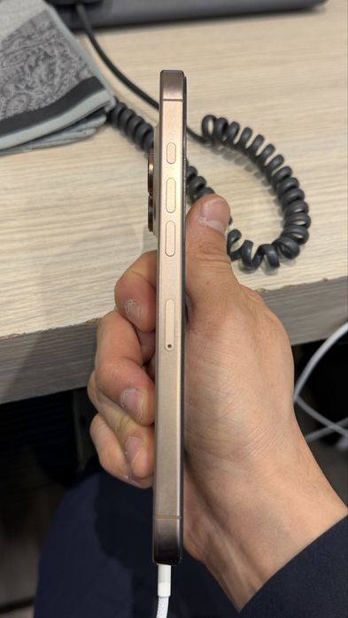 Продается Iphone 16 pro max 256 GOLD