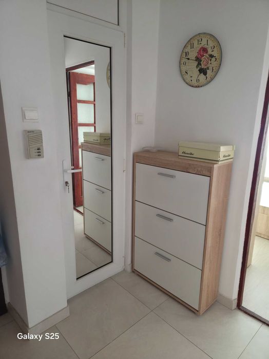 Inchiriez apartament 2 camere, in Burdujeni, zona Moldova