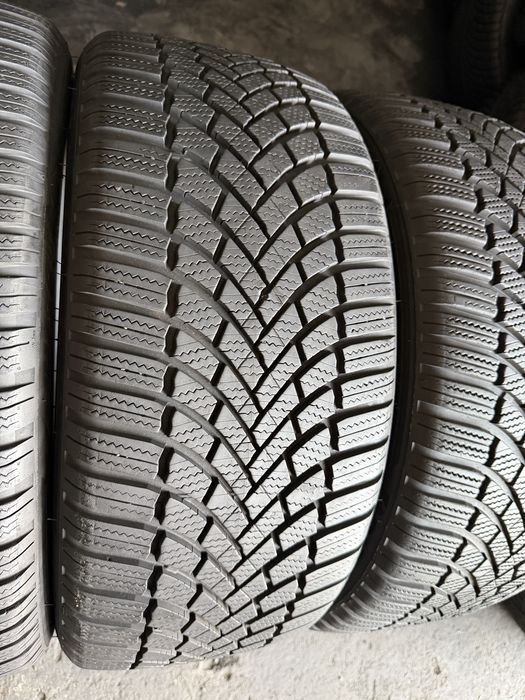 4 anvelope iarna 235/45/18 , Bridgestone , DOT 2022 !