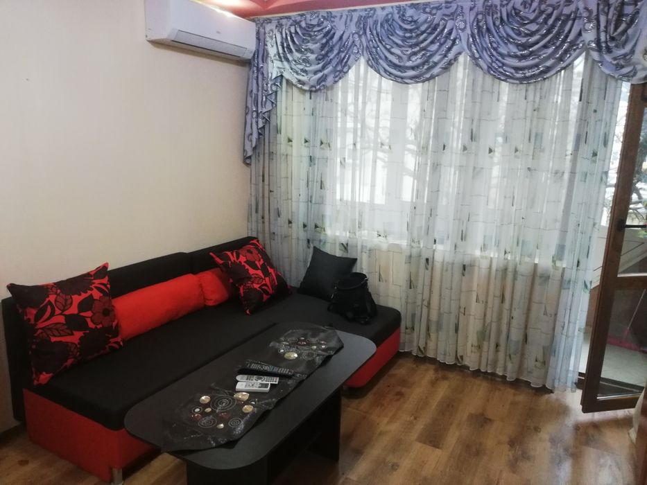 Продава се Двустаен апартамент в Варна, Колхозен пазар - 60 кв.м за 1190 €/кв.м - Снимка #1