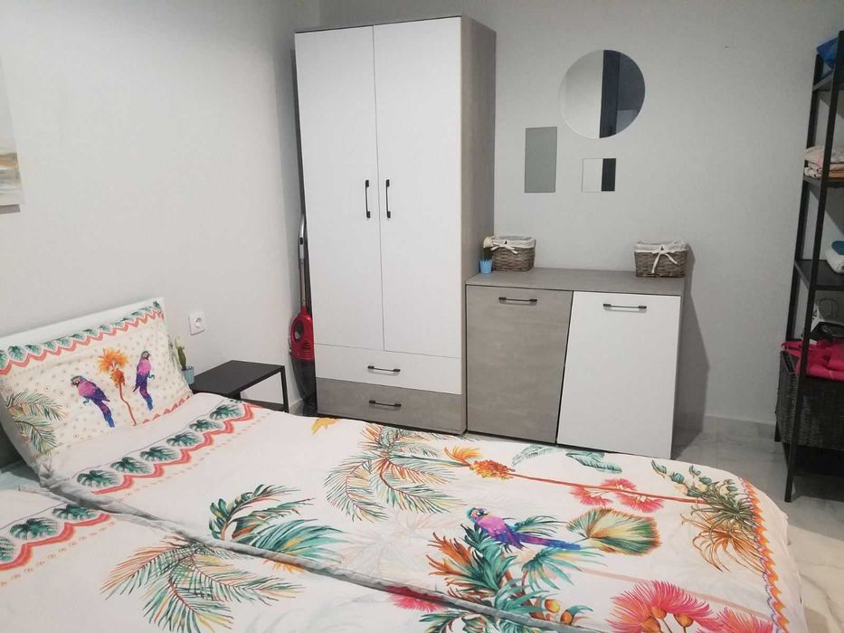 Продава нова лукс къща 72 м2 двор 557 м2 в Паралия Каряни, Гърция