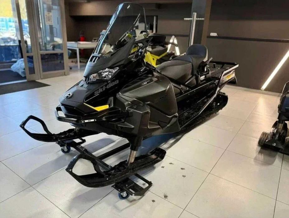 Снегоход BRP Ski-Doo Skandic LE 24" 900 Ace