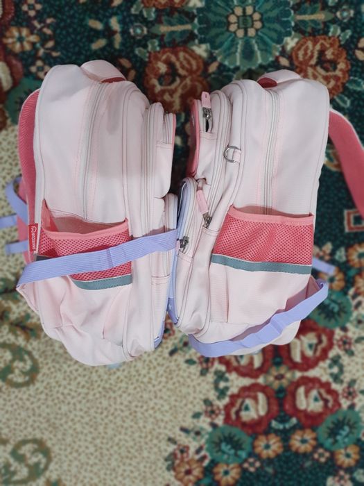 Qizlar uchun chiroyli va sifatli maktab sumkasi